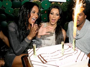 kim-kardashian-320